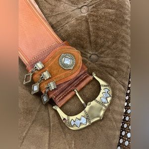 Vtg. Linea Pelle Made in Italy Wide Belt with Abalone Detail 🌵Large